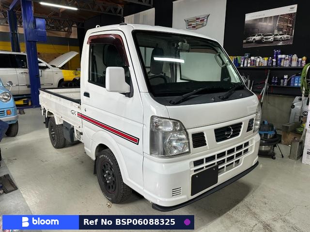 2017 Nissan Clipper Truck