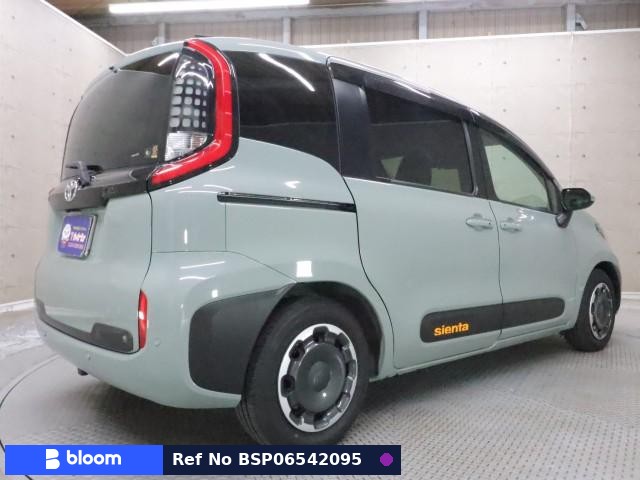 2023 Toyota Sienta