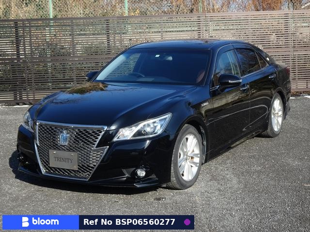 2014 Toyota Crown Hybrid