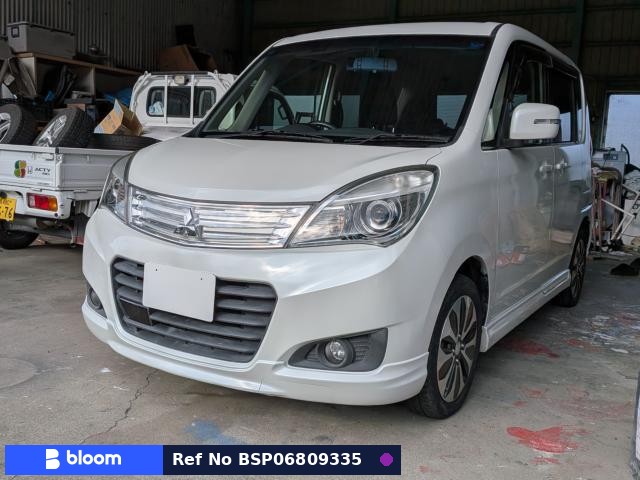 2015 Mitsubishi Delica D2