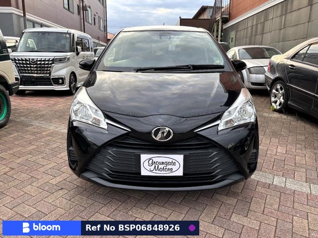 2017 Toyota Vitz