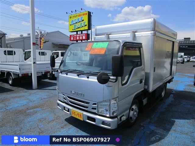 2015 Isuzu ELF Truck
