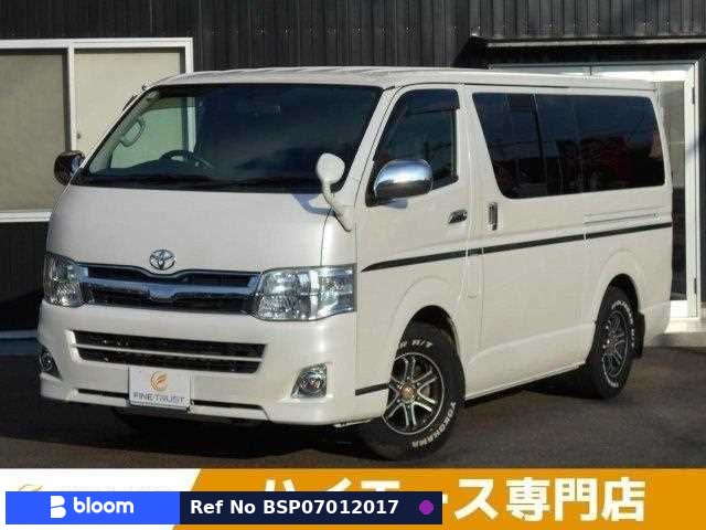 2011 Toyota Hiace VAN