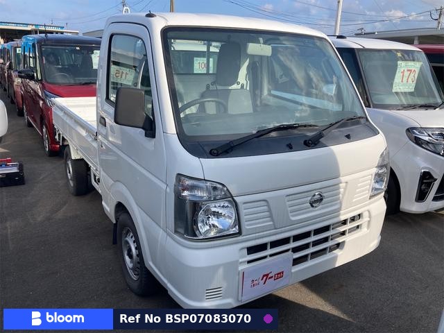 2018 Nissan NT100CLIPPER