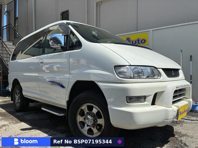 2004 Mitsubishi Delica Spacegear