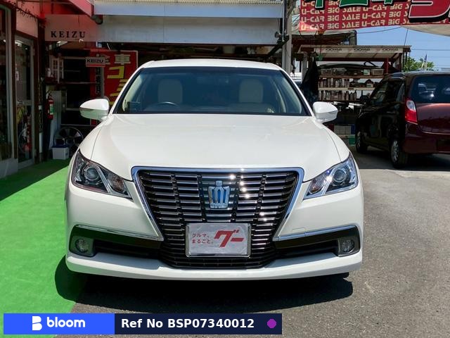 2013 Toyota Crown Hybrid