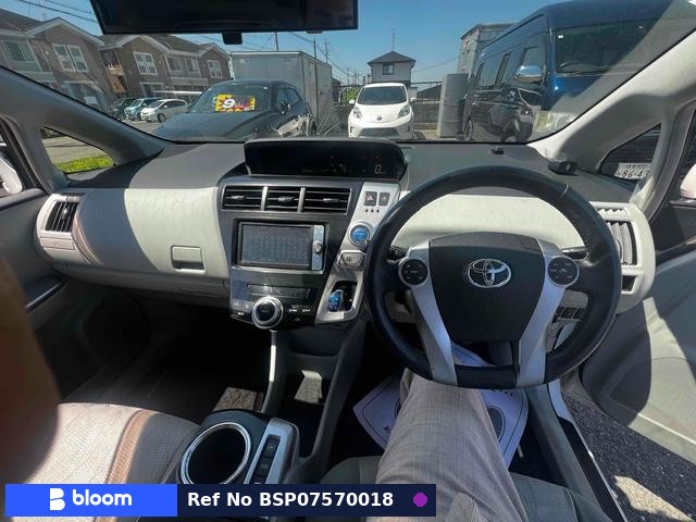 2012 Toyota Prius Alpha