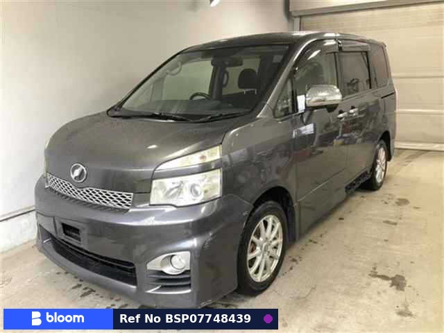 2011 Toyota Voxy