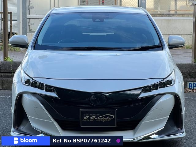 2017 Toyota Prius PHV