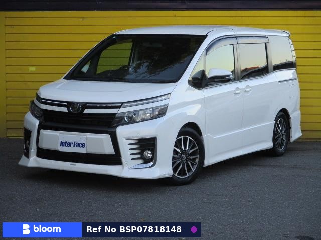 2014 Toyota Voxy
