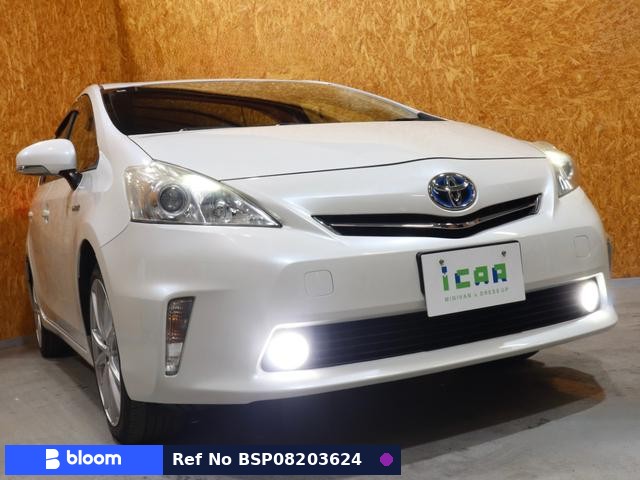 2012 Toyota Prius Alpha