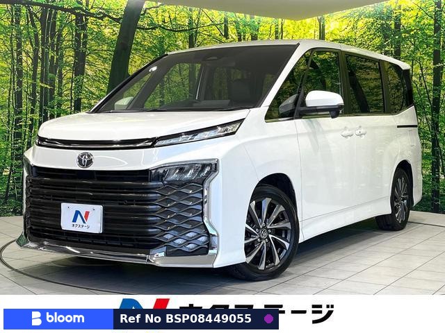 2022 Toyota Voxy