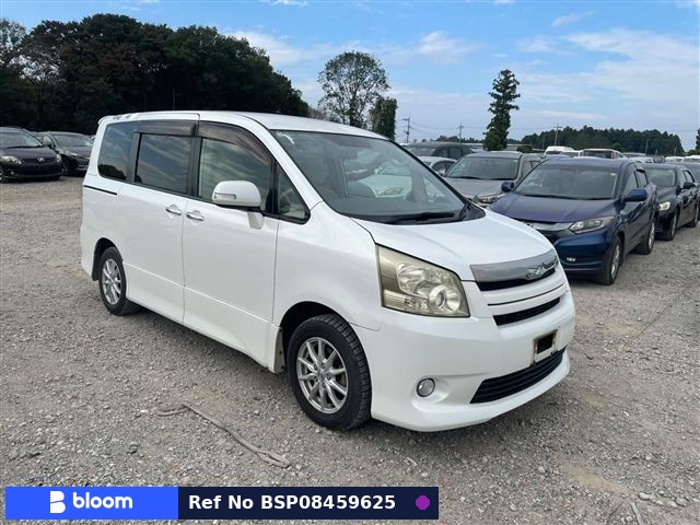 2010 Toyota Noah