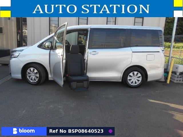 2018 Toyota Voxy