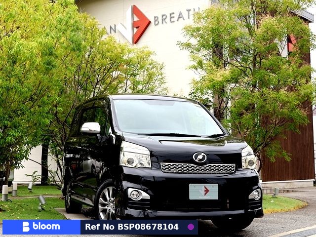 2013 Toyota Voxy