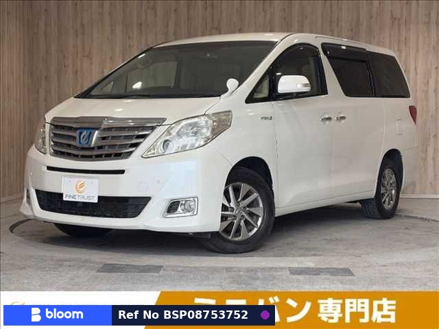 2013 Toyota Alphard Hybrid