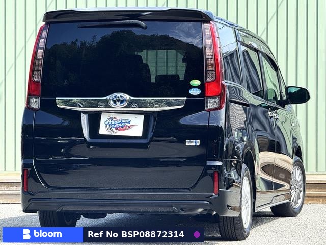 2015 Toyota Noah