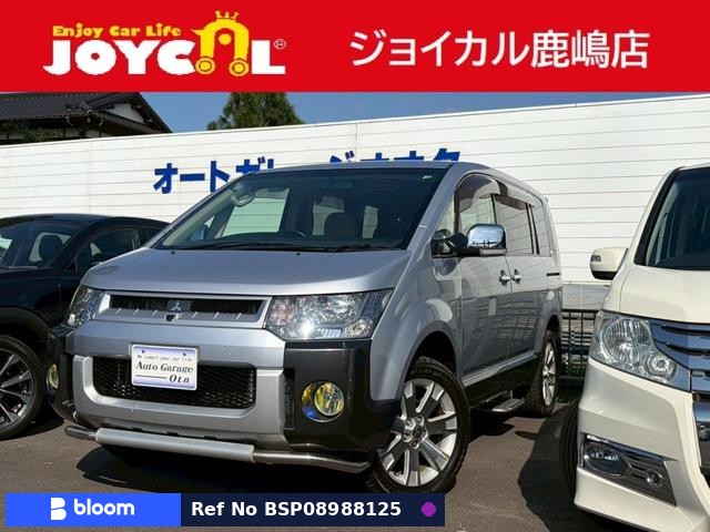 2009 Mitsubishi Delica D5