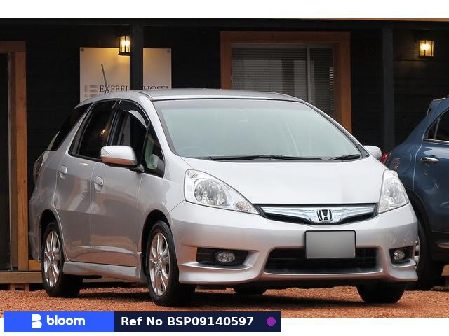 2012 Honda FIT Shuttle Hybrid
