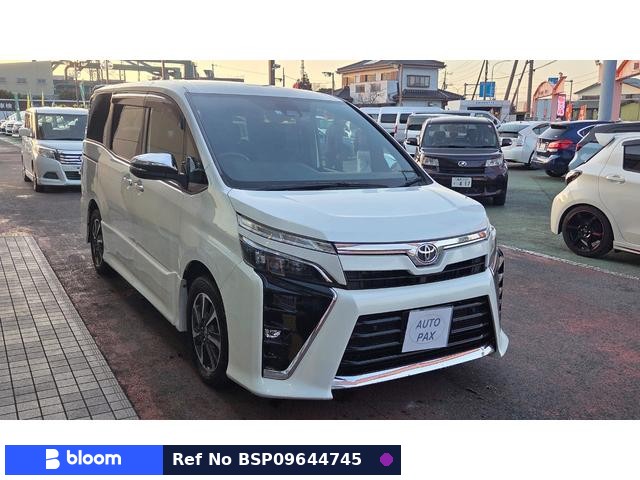 2020 Toyota Voxy