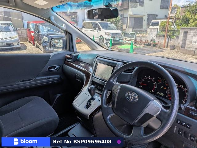2012 Toyota Alphard