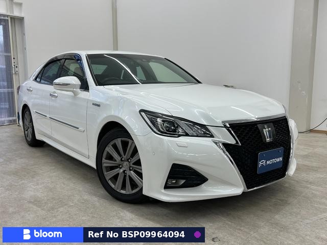 2016 Toyota Crown Hybrid