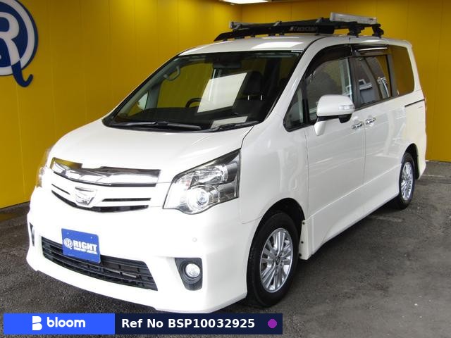 2010 Toyota Noah