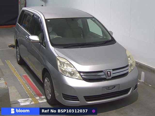 2013 Toyota Isis