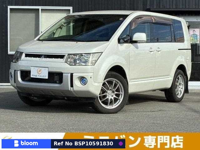 2013 Mitsubishi Delica D5