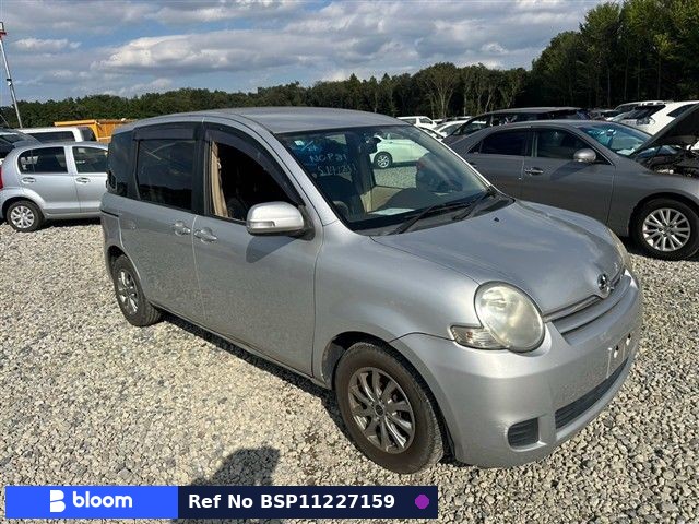 2011 Toyota Sienta