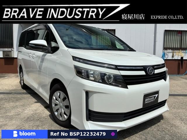 2014 Toyota Voxy