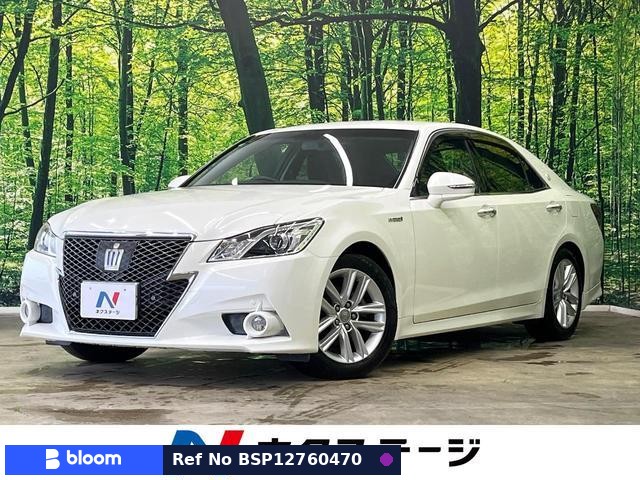 2014 Toyota Crown Hybrid