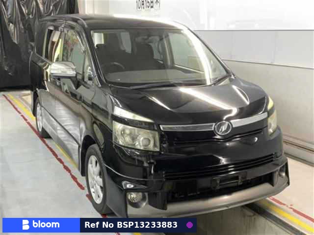 2007 Toyota Voxy