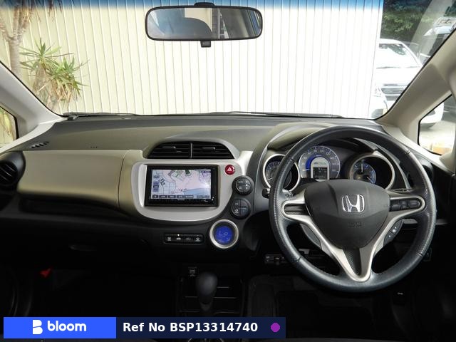 2012 Honda FIT Hybrid