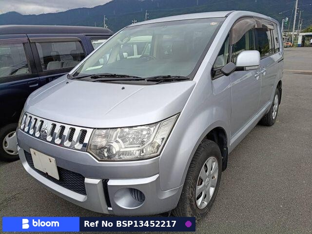 2016 Mitsubishi Delica D5