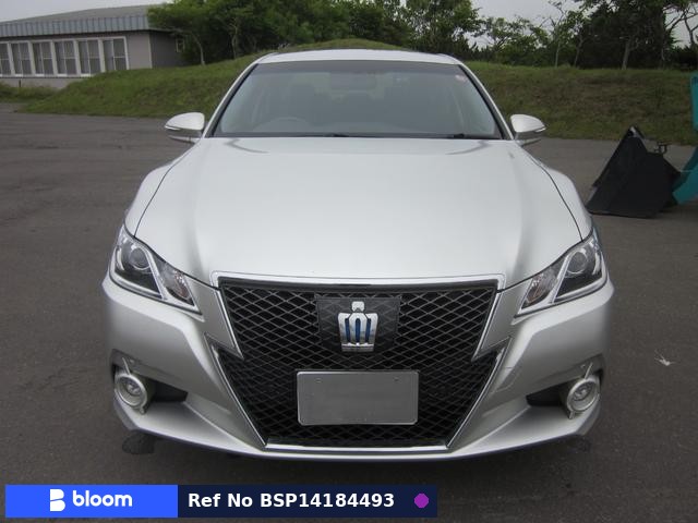 2014 Toyota Crown Hybrid