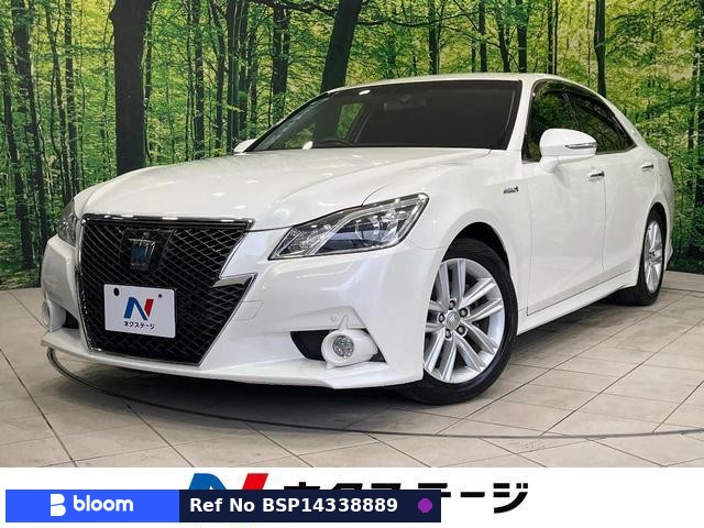 2013 Toyota Crown Hybrid