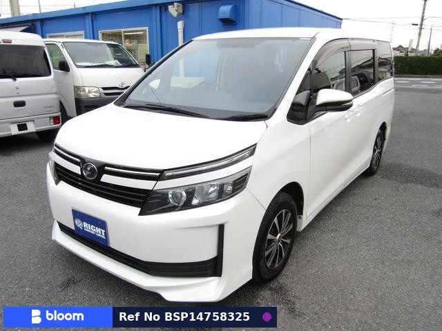 2014 Toyota Voxy
