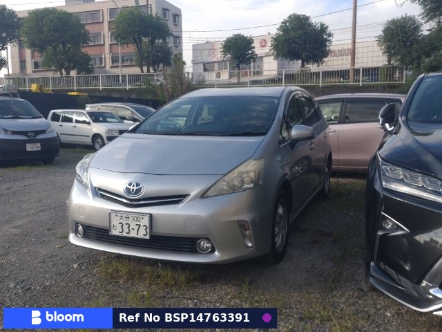 2011 Toyota Prius Alpha