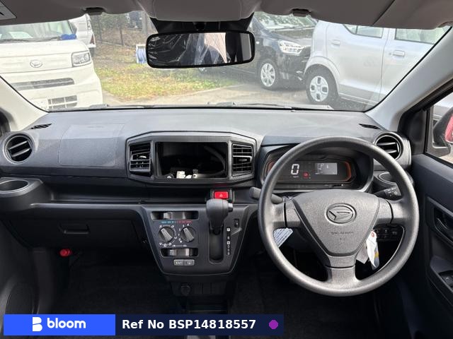 2026 Daihatsu Mira ES