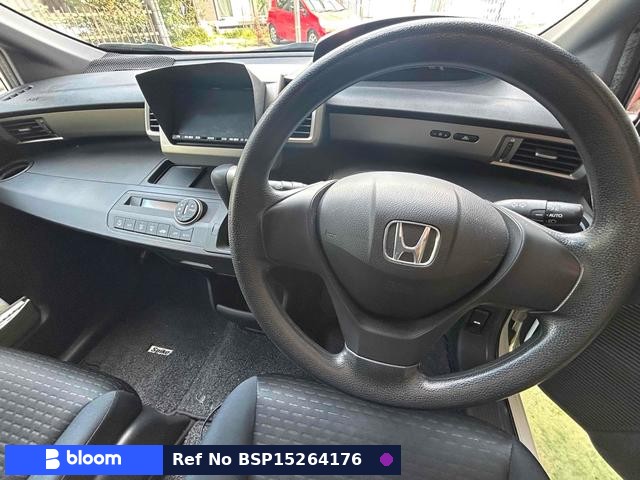 2010 Honda Freed Spike