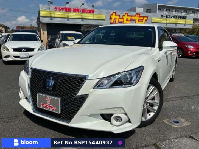 2015 Toyota Crown Hybrid