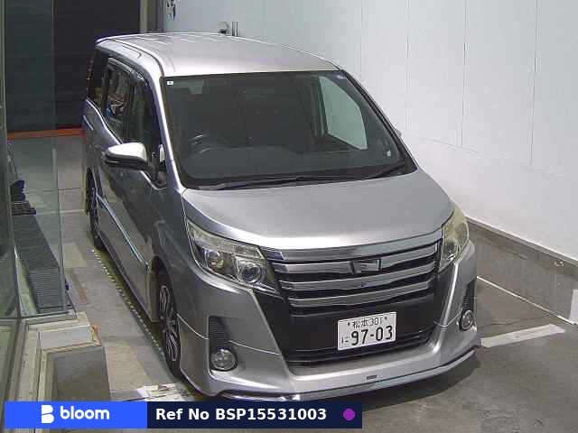 2014 Toyota Noah