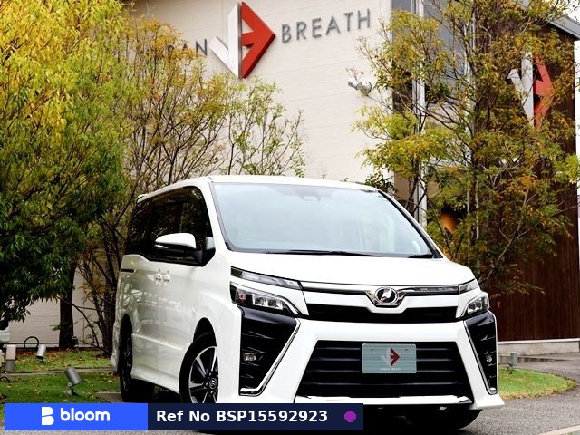 2017 Toyota Voxy