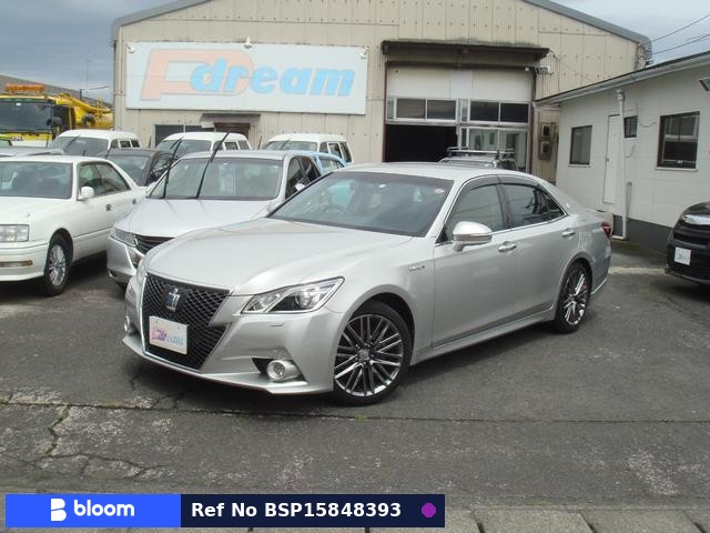 2014 Toyota Crown Hybrid