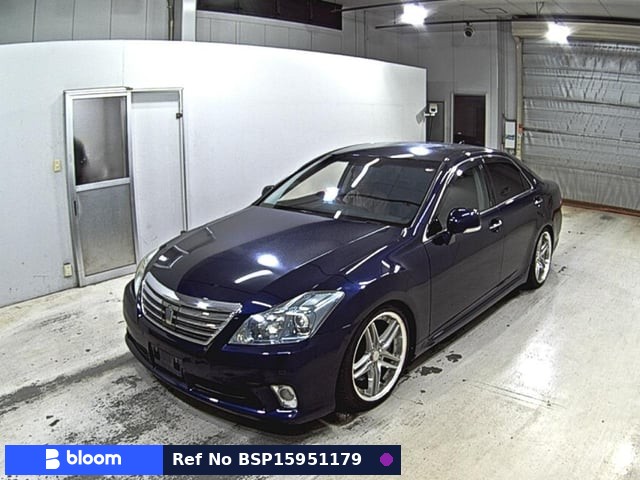 2010 Toyota Crown Hybrid