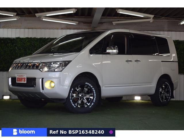 2017 Mitsubishi Delica D5
