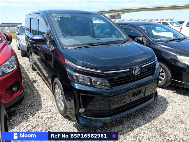 2014 Toyota Voxy