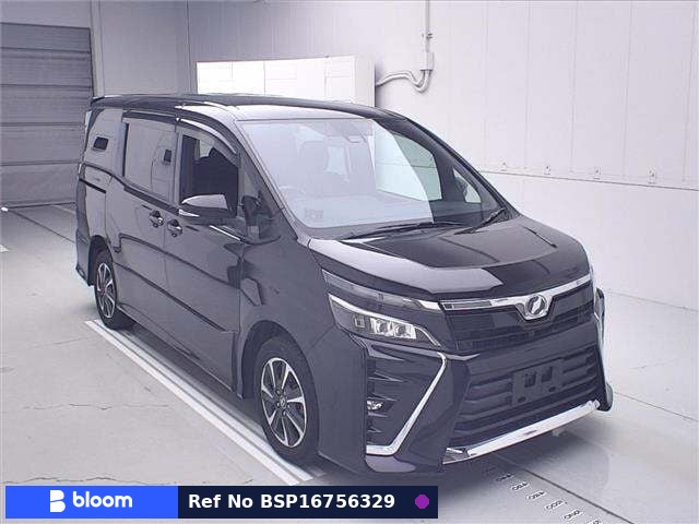 2017 Toyota Voxy
