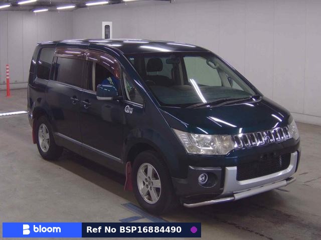 2013 Mitsubishi Delica D5